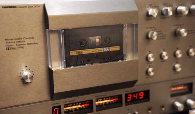 Bộ sưu tập băng cassette khổng lồ ở Hà Nội: Thú chơi âm thanh vì cảm xúc và kỷ niệm