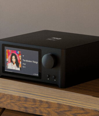 NAD ra mắt bộ ampli streaming tất cả trong một C 700 V2 chạy BluOS
