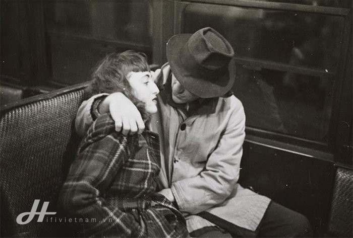 Đang tải 59ad111aa54d4-vintage-photographs-new-york-street-life-stanley-kubrick-10-59a94fc7eb6b2__700.jpg…