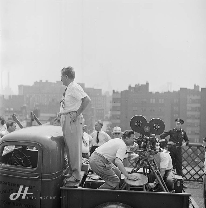 Đang tải 59ad1117da328-vintage-photographs-new-york-street-life-stanley-kubrick-59a9240069444__700.jpg…