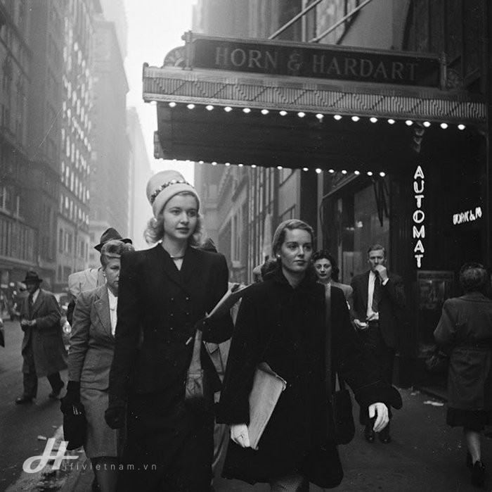 Đang tải 59ad1117a7d25-vintage-photographs-new-york-street-life-stanley-kubrick-13-59a91d050c9a0__700.jpg…