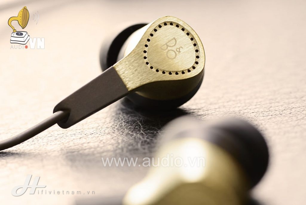 B&O BeoPlay H3 (5)
