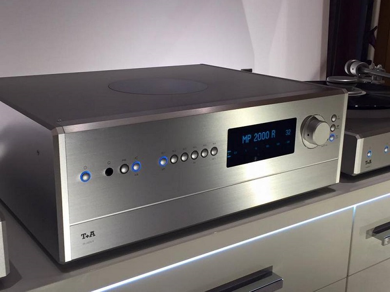 ampli T+A PA 2500 R chat