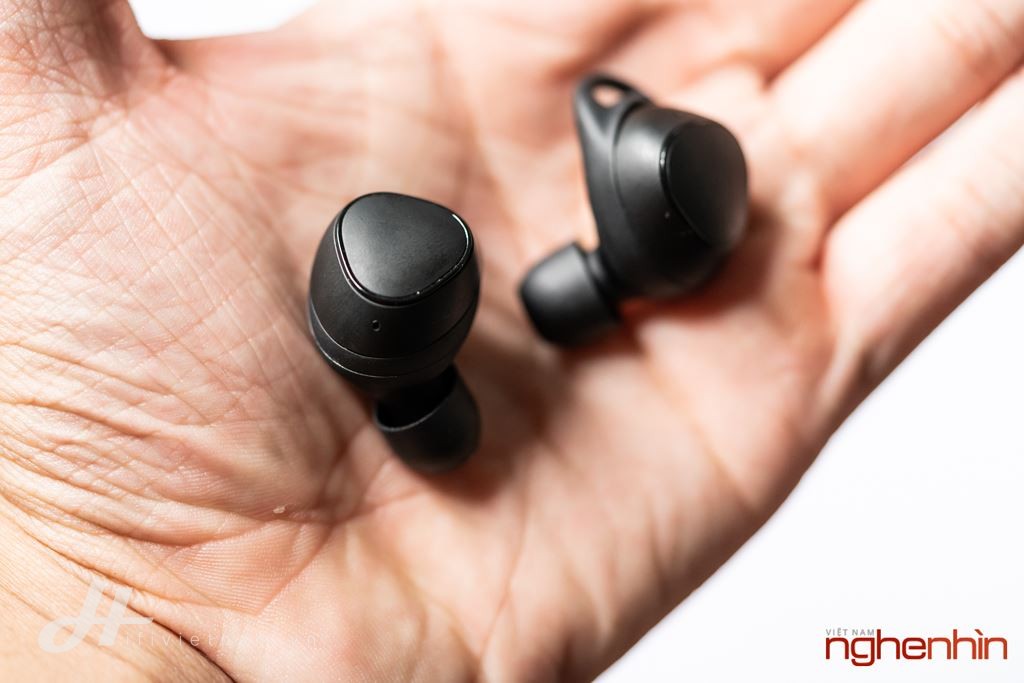 Đánh giá tai nghe không dây Samsung Gear IconX 2018: nhiều tính năng, âm thanh hợp lí ảnh 14