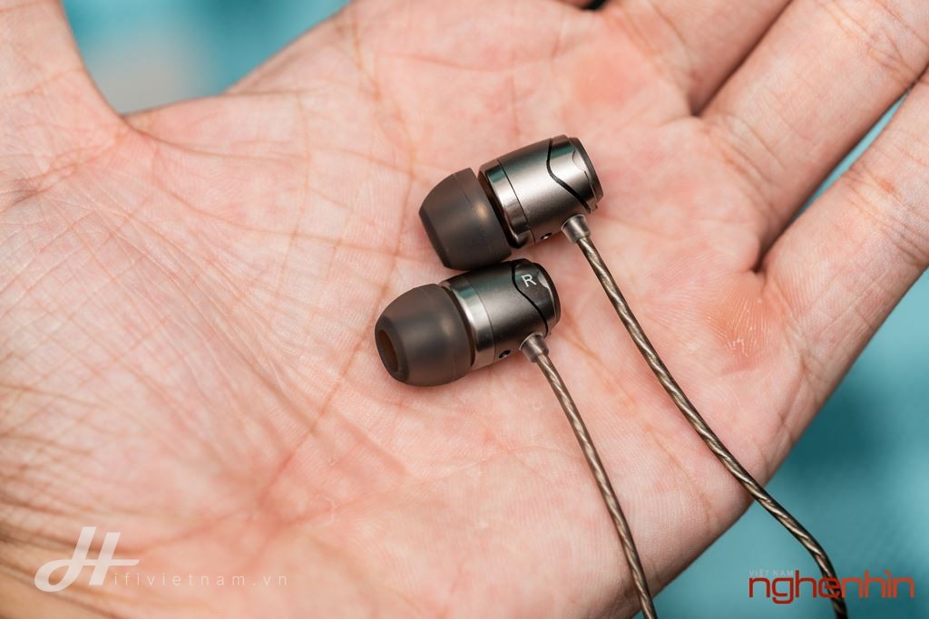 Trải nghiệm tai nghe SoundMagic E11C - Tiếp bước một huyền thoại ảnh 11