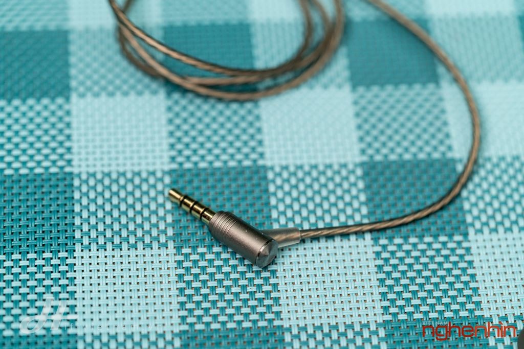 Trải nghiệm tai nghe SoundMagic E11C - Tiếp bước một huyền thoại ảnh 7