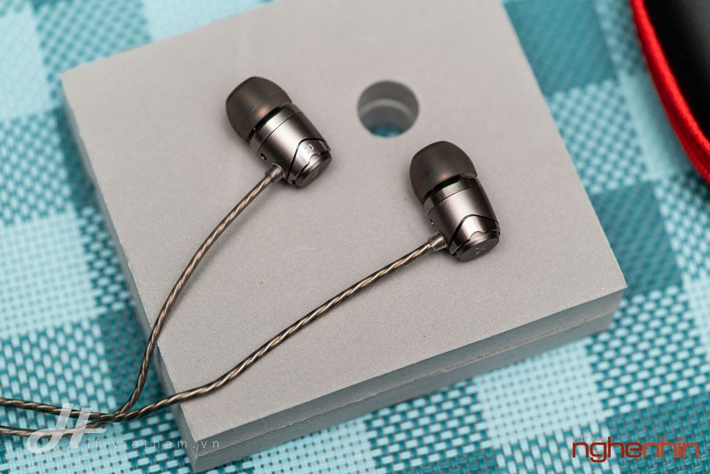 Trải nghiệm tai nghe SoundMagic E11C - Tiếp bước một huyền thoại ảnh 9