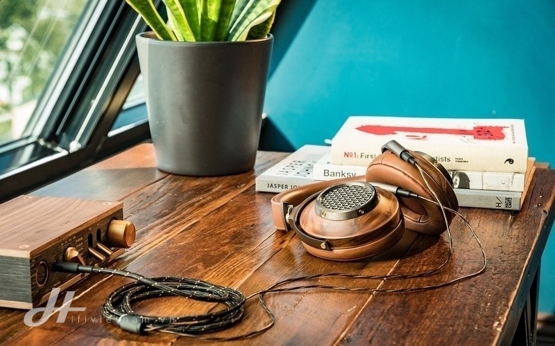 Klipsch phát hành Heritage Headphone Amplifier