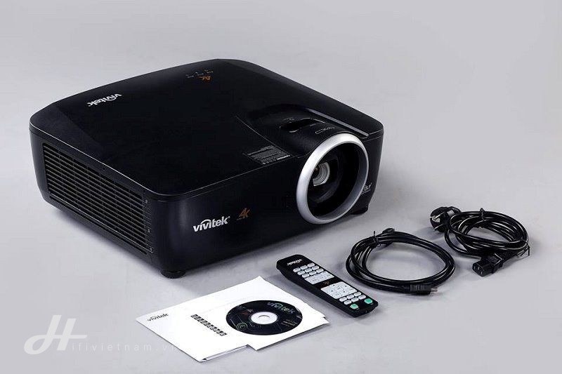 Những mẫu máy chiếu 4K mới nhất cho phòng giải trí gia đình