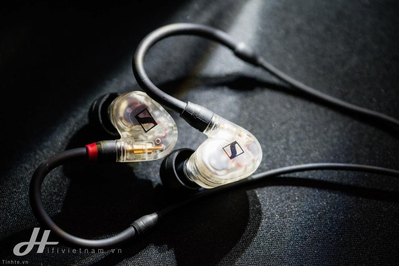 Sennheiser IE 40 Pro - Tai nghe in-ear có chất âm trung thực, giàu nội lực, rõ ràng, giá 3tr