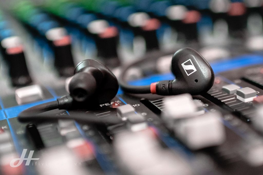 Sennheiser IE40 Pro in-ear monitor chính thức ra mắt, giá chỉ 99$