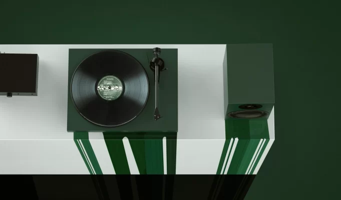 Pro-Ject trình làng hai hệ thống Colourful Audio System đầy màu sắc