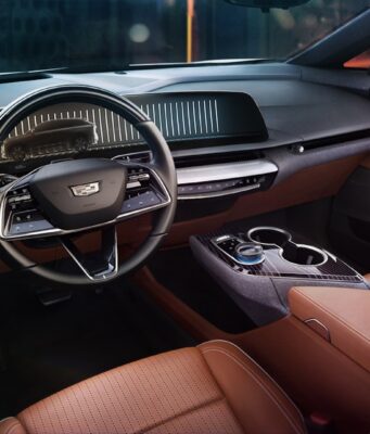 Dolby Atmos sẽ có mặt trên toàn bộ dòng xe điện Cadillac 2026