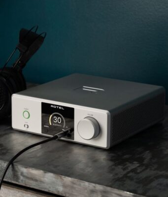 Rotel “chào sân” phân khúc thiết bị giải trí cá nhân bằng Ampli/DAC tai nghe DX-3
