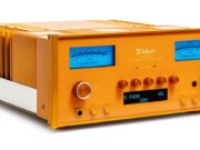 Ampli McIntosh màu cam độc bản hợp tác cùng Virgil Abloh tại Paris Fashion Week 2025