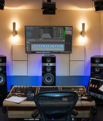 Chính xác và cảm xúc: Hành trình “ngược” của loa hi-end từ phòng nghe đến phòng thu studio mixing