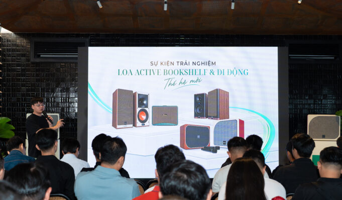 PARAMAX giới thiệu thế hệ loa active bookshelf & di động thế hệ mới