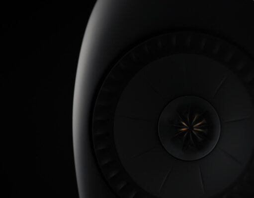 KEF tung teaser hé lộ về mẫu loa mới với thiết kế cong đầy sang trọng
