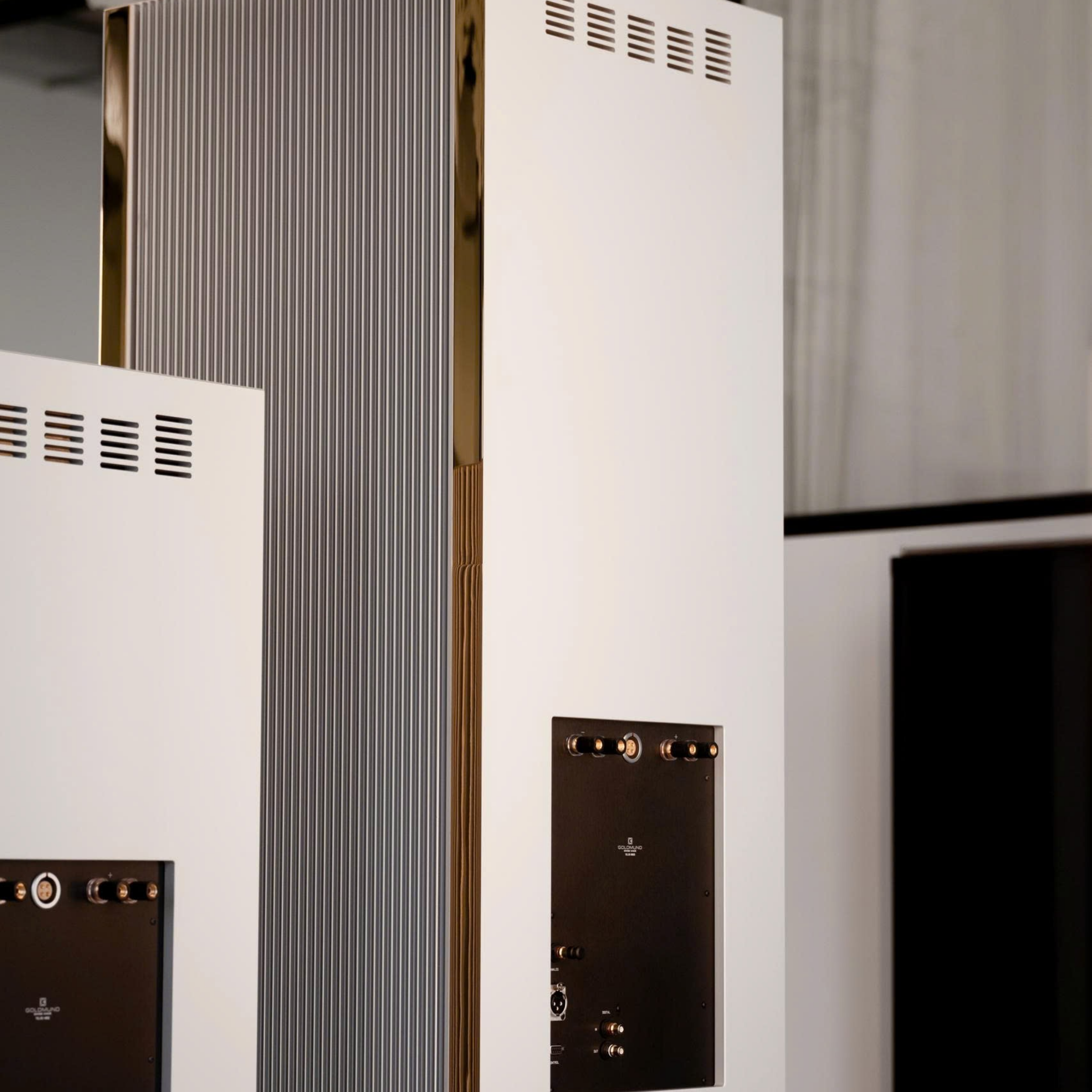 TELOS 8800 AMPLIFIER