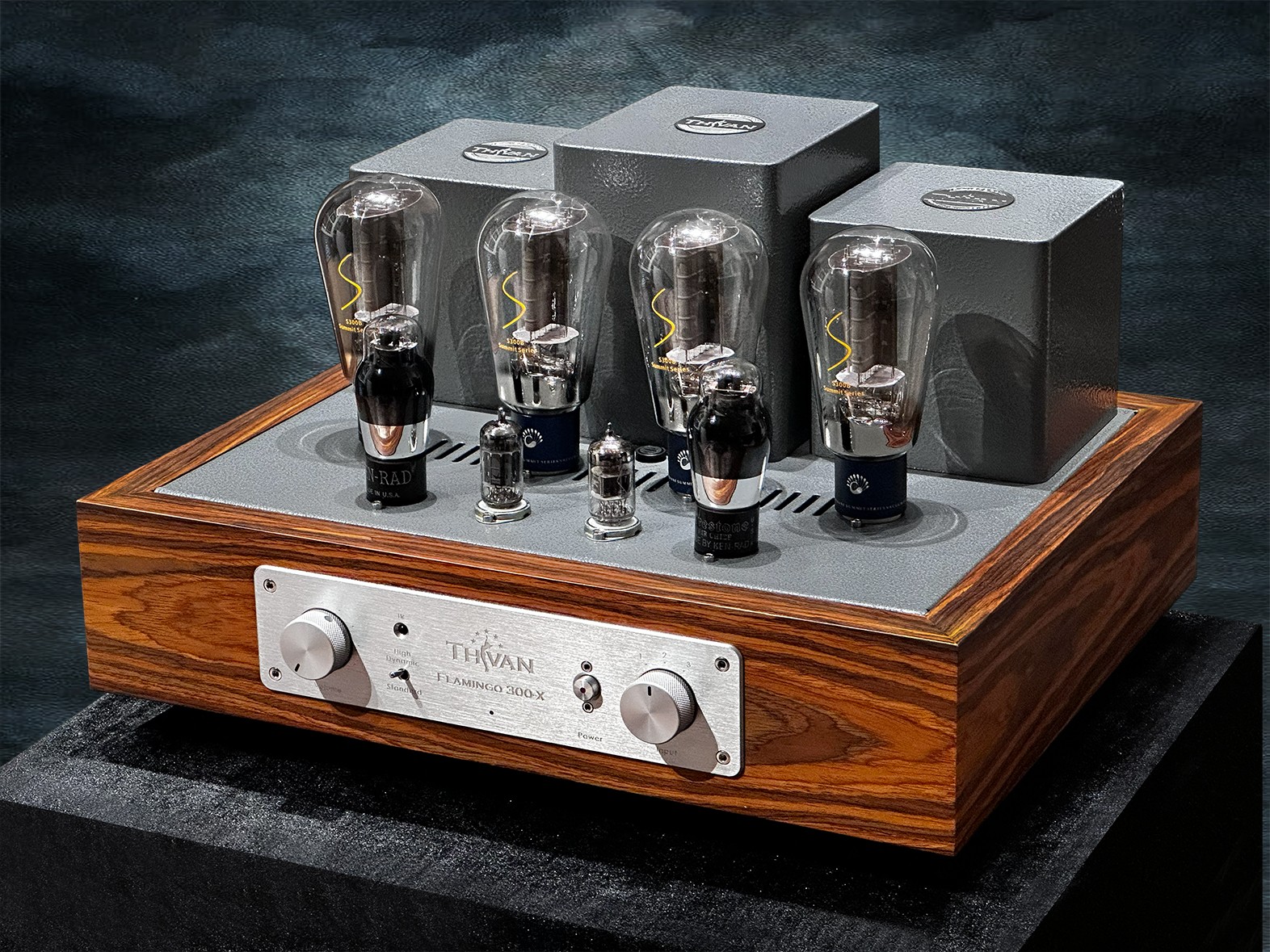 Ampli đèn tích hợp FLAMINGO 300-X: Thiết kế mới khai thác nền tảng 300B theo hướng riêng từ Thivanlabs