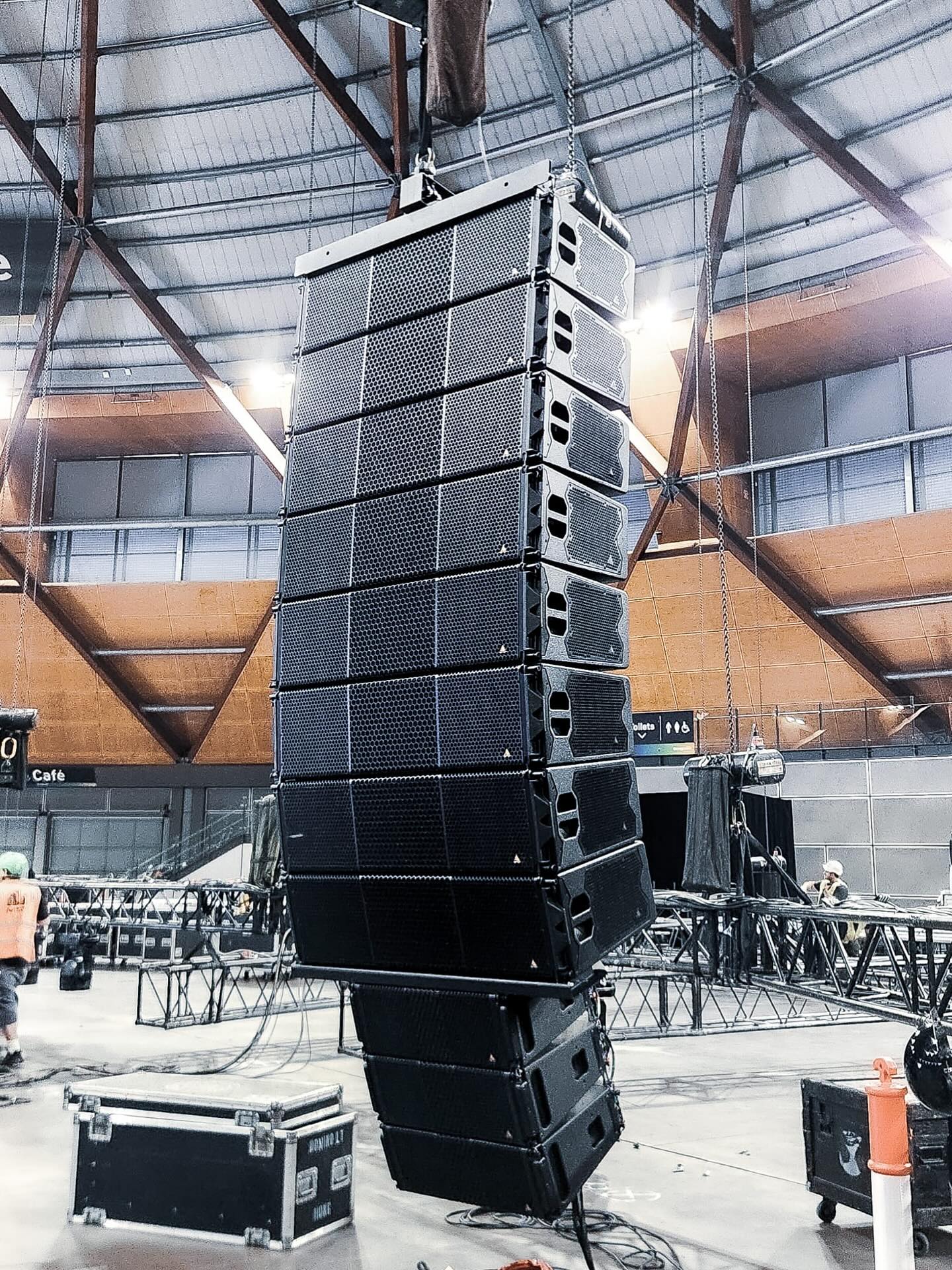VÂN LAM AUDIO MANG HỆ THỐNG ADAMSON VGT ĐẾN PLASE SHOW HÀ NỘI 2026
